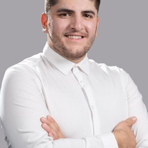 agent Suat GIDER