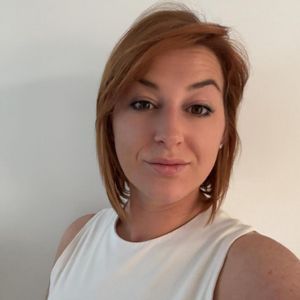 agent Alienor VAN DER HAUWAERT