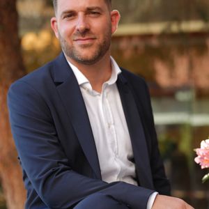 Agent Mathieu HOT DELPIERRE