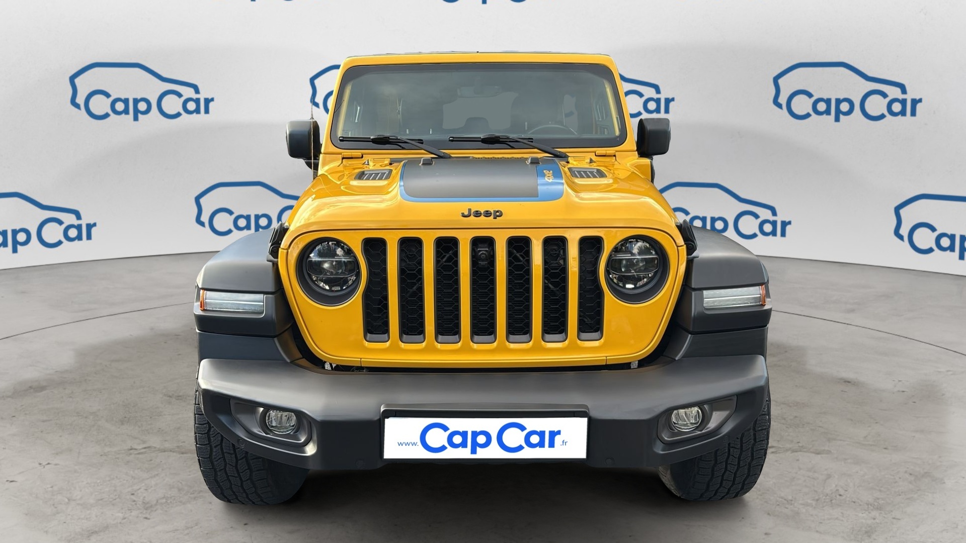 EXTERIOR_FRONT