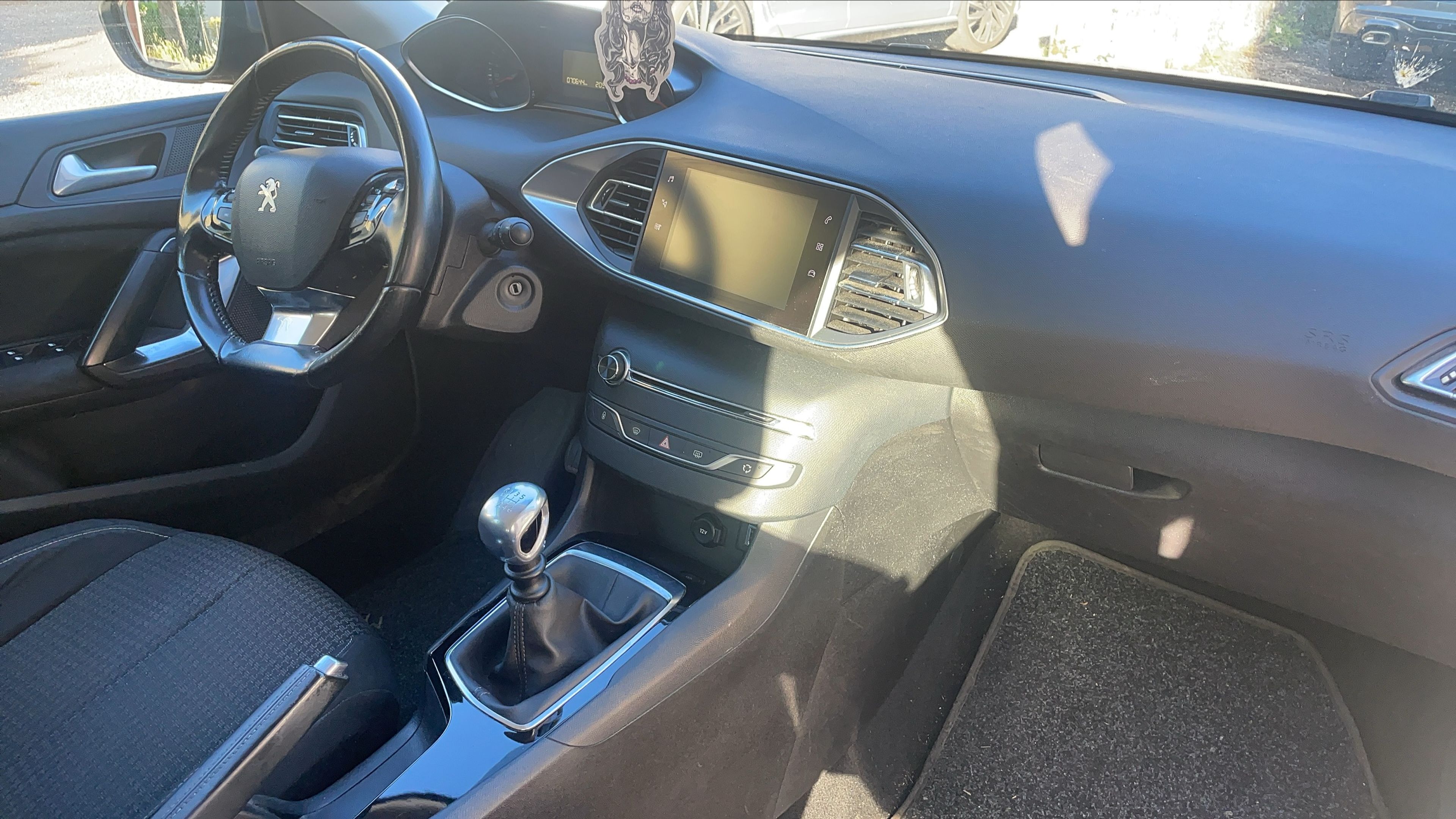 Photo 19