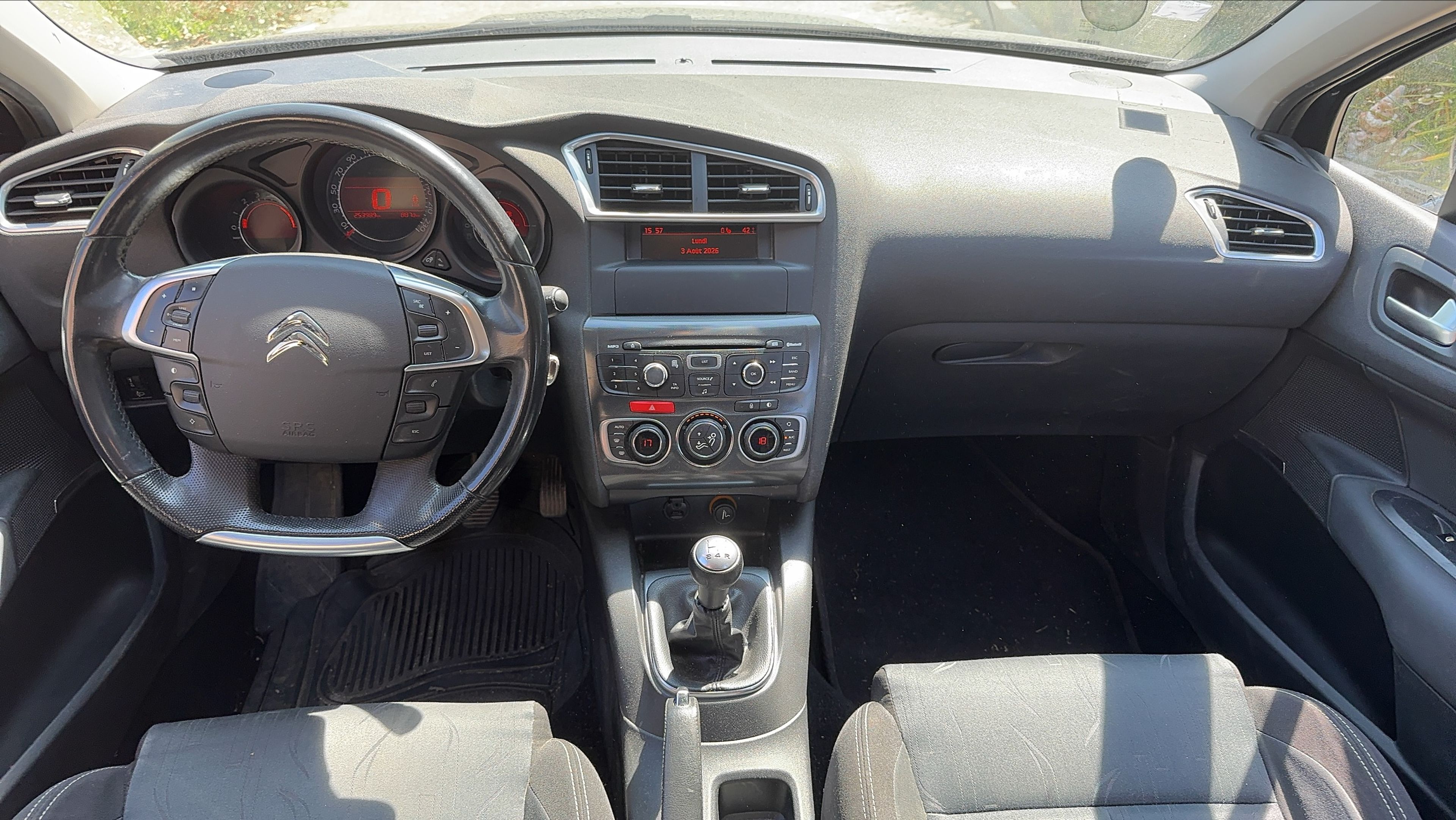 Photo 21