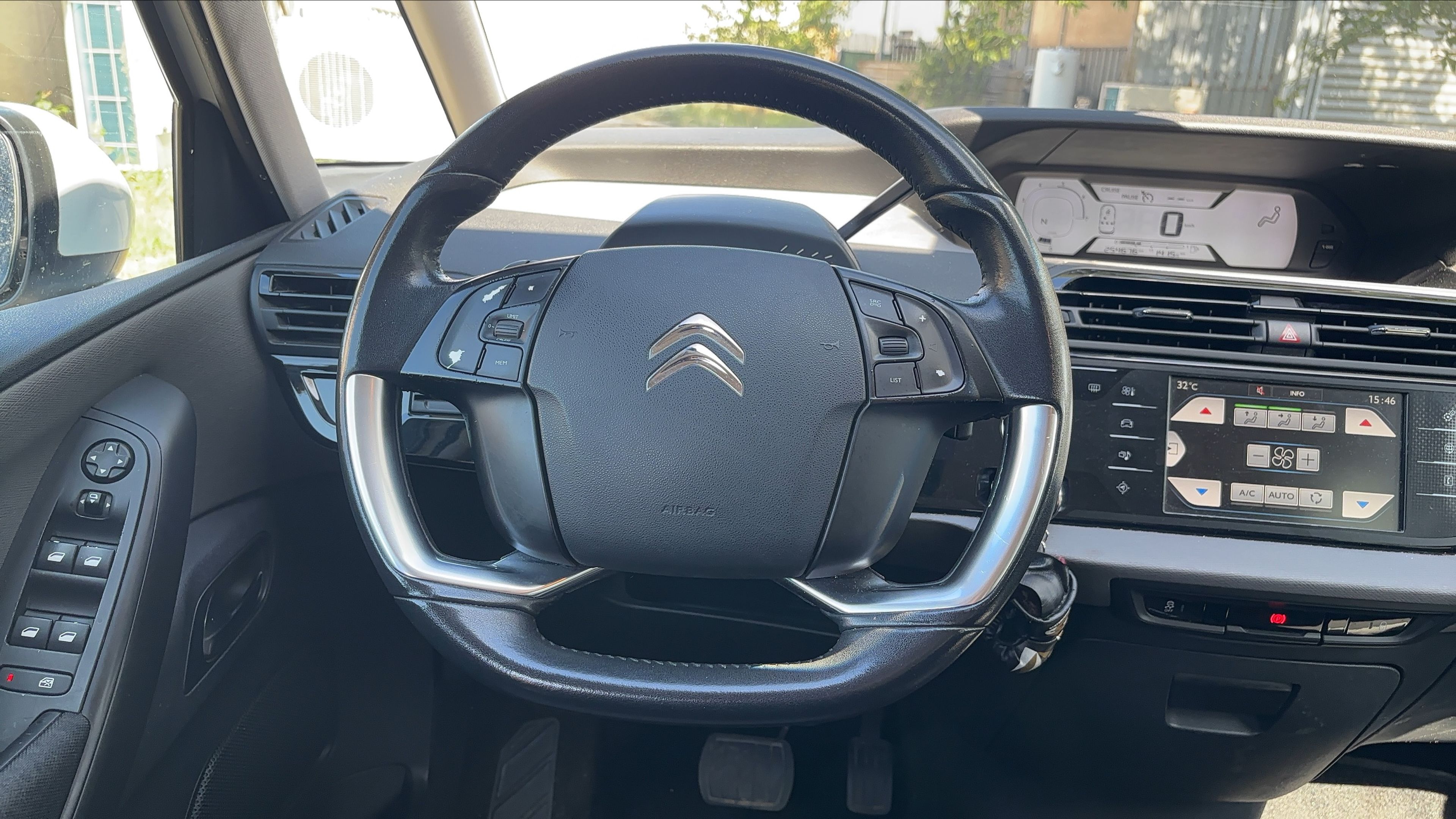 Photo 29