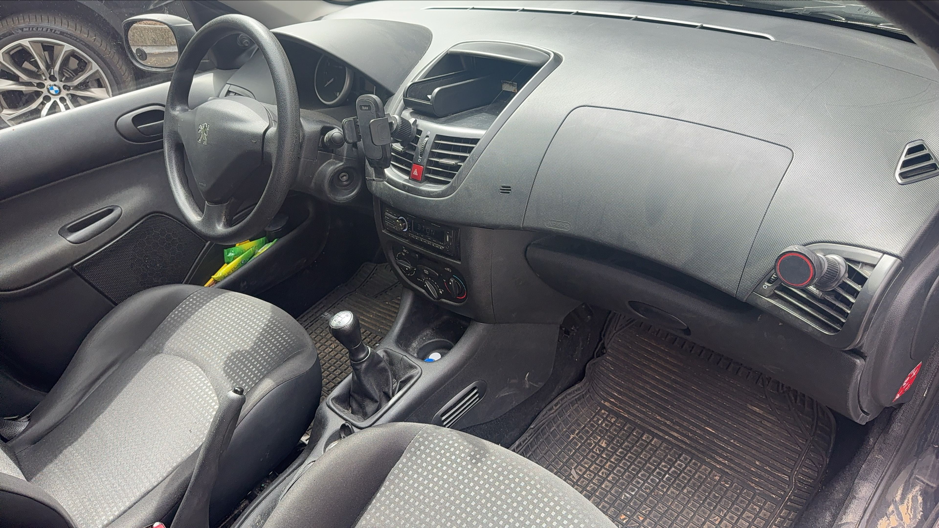 Photo 19