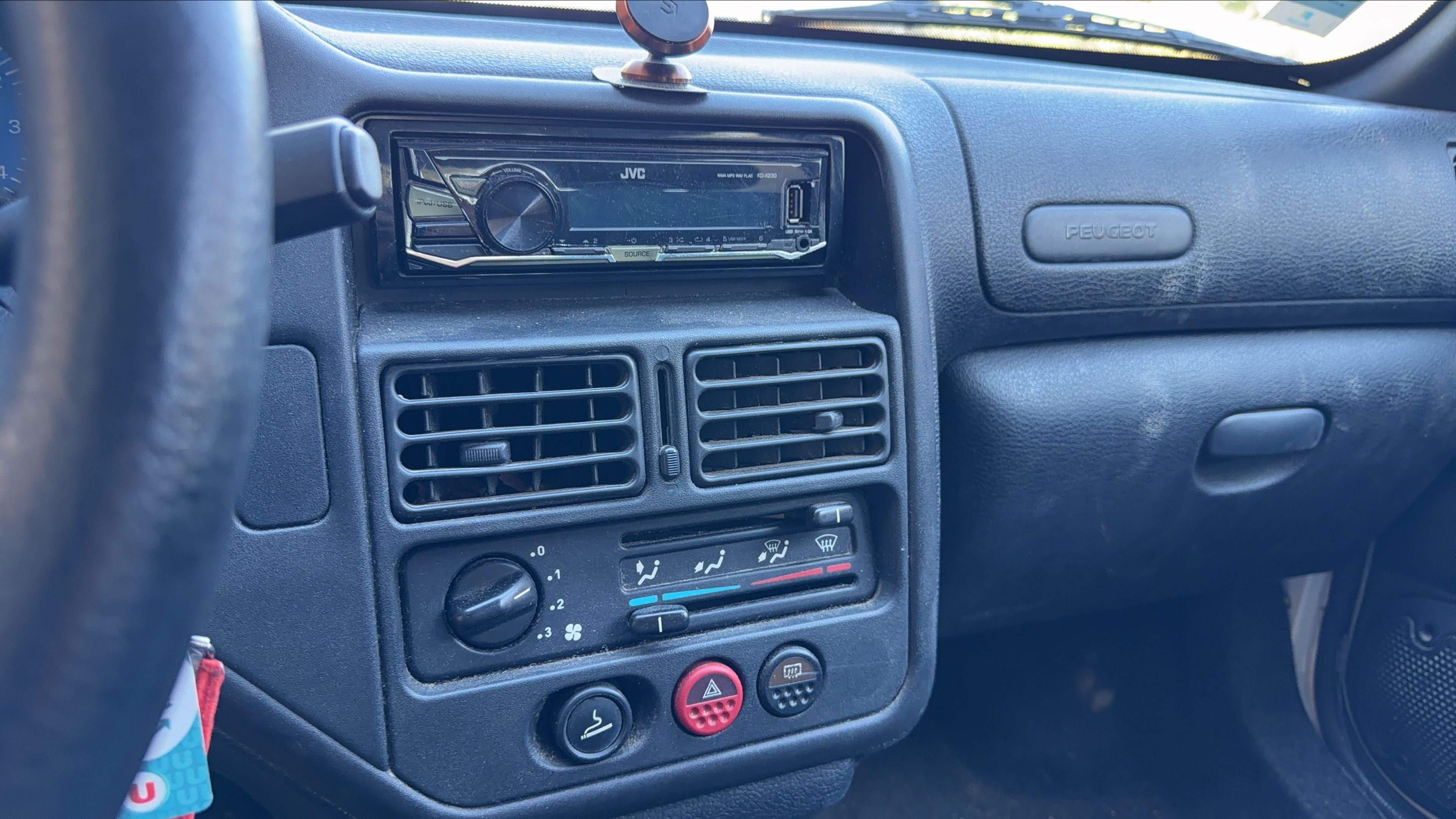 Photo 25