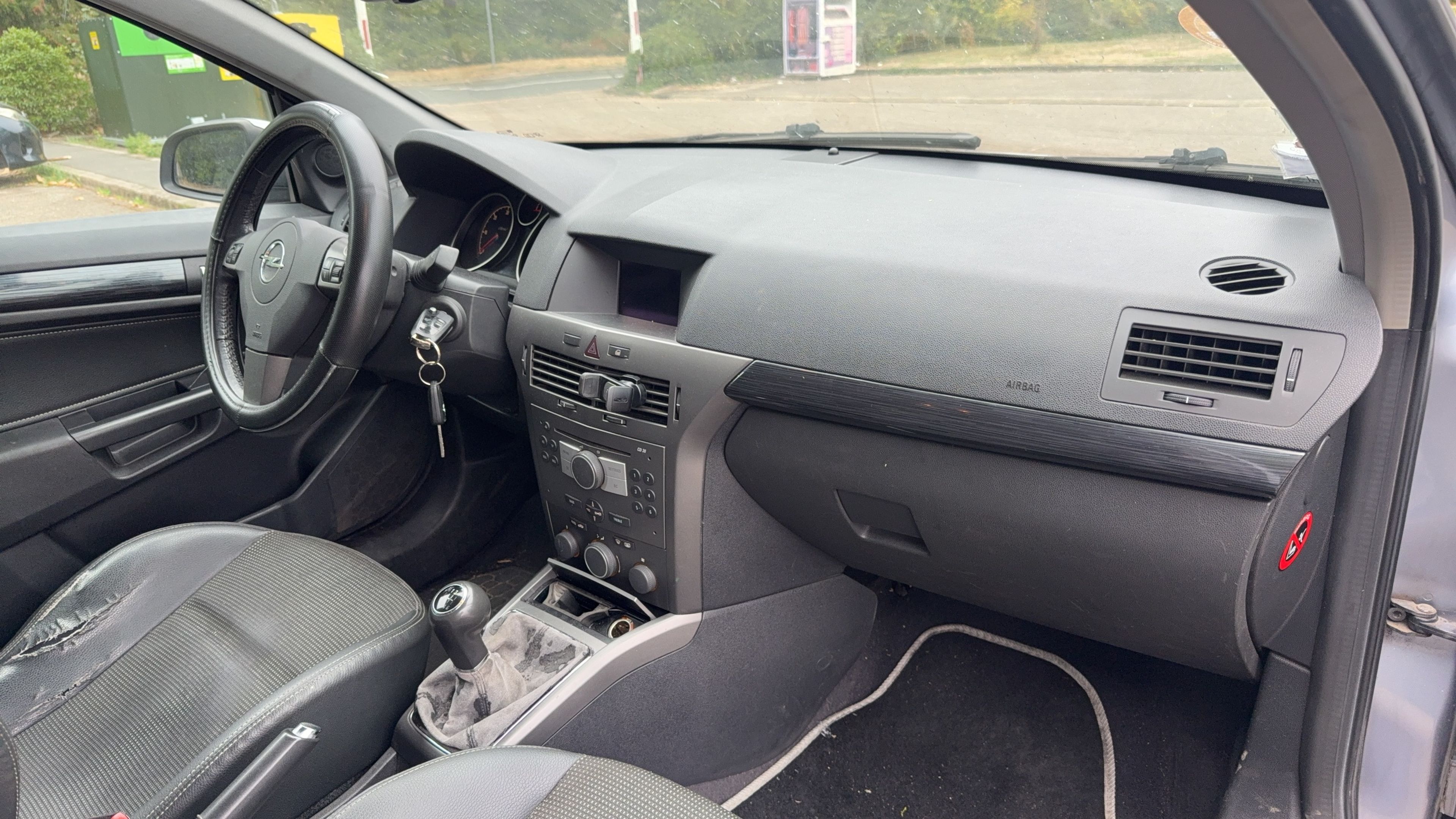 Photo 19