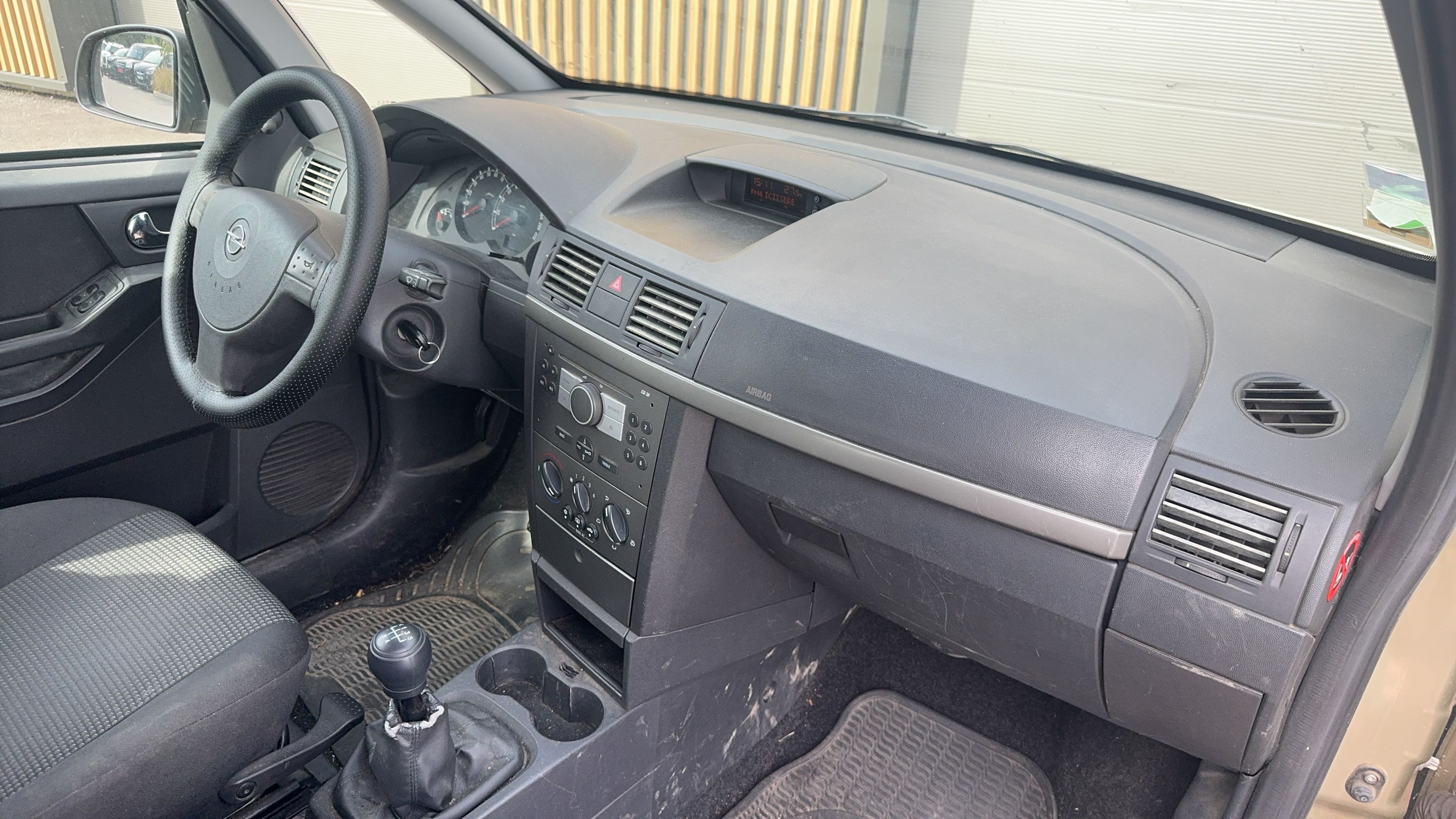 Photo 19