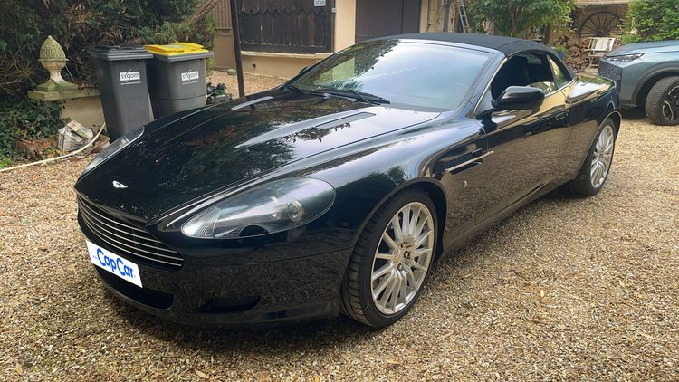Aston Martin DB9