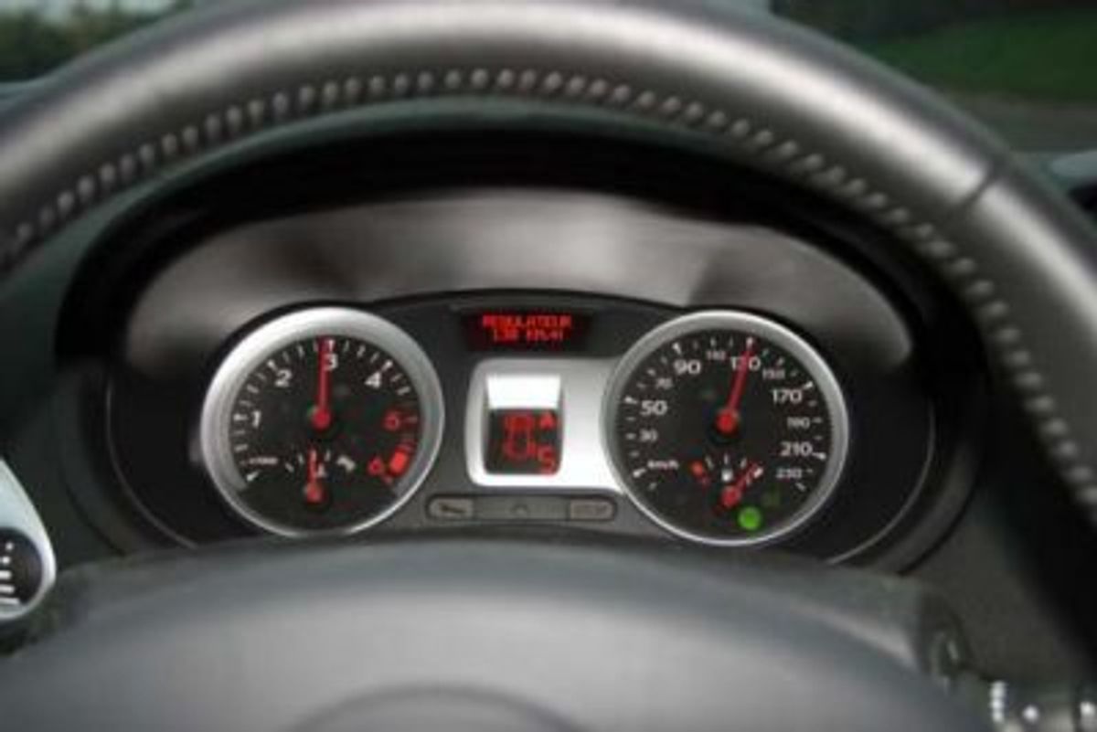 Achat d'une voiture d'occasion : comment repérer un compteur trafiqué ?