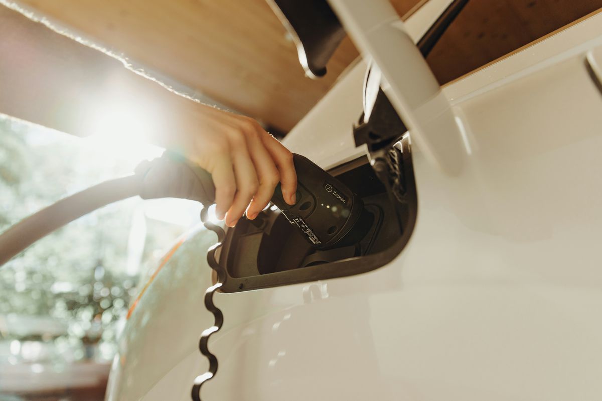 Assurance voiture électrique : est-ce vraiment plus cher ?