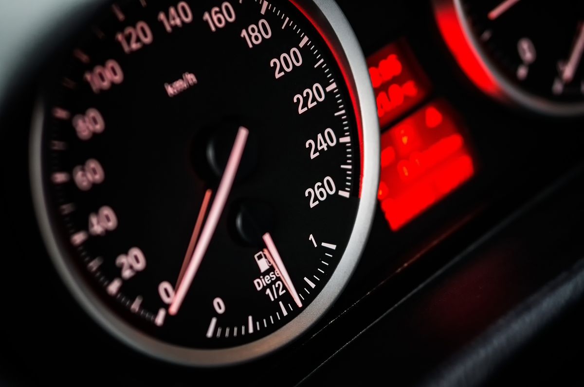 Compteur trafiqué : 7 méthodes pour détecter la fraude en 2026