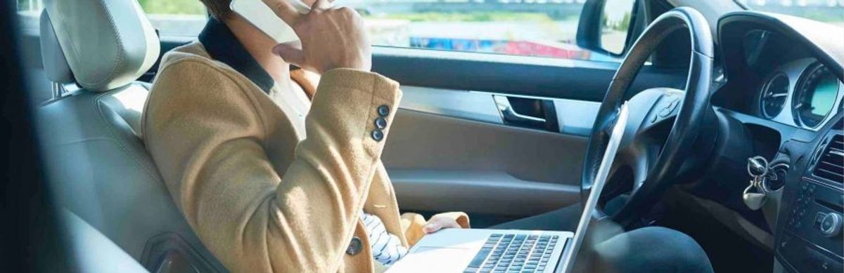 Vendre sa voiture personnelle à sa société : bonne idée ou piège fiscal ?