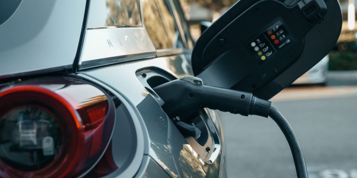 Voiture électrique d’occasion: que prendre en compte dans la balance bénéfices risques