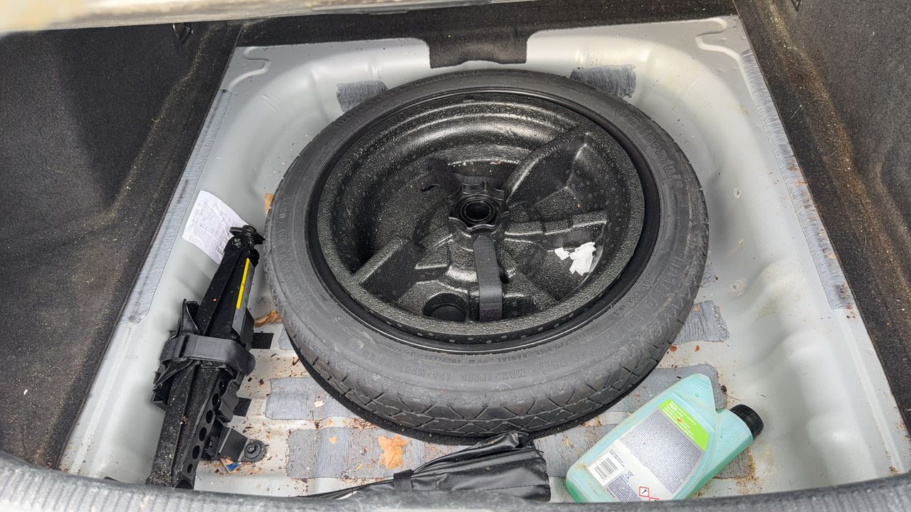 Photo de la roue de secours 1