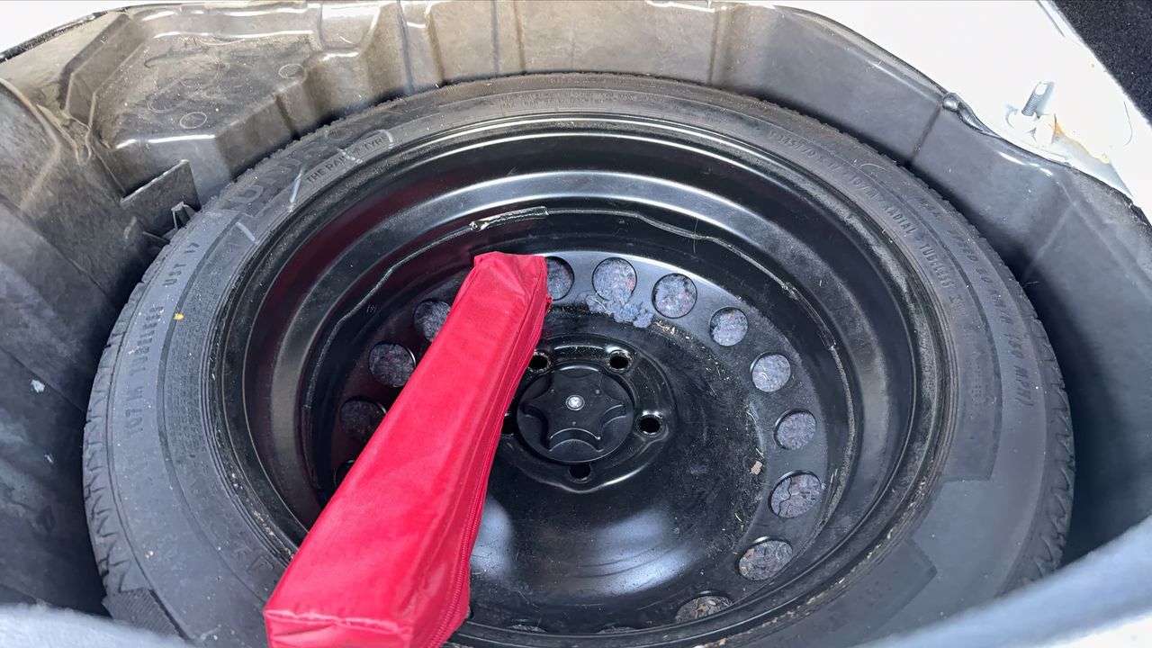 Photo de la roue de secours 1