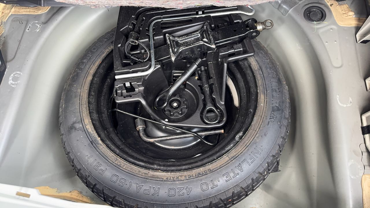 Photo de la roue de secours 1