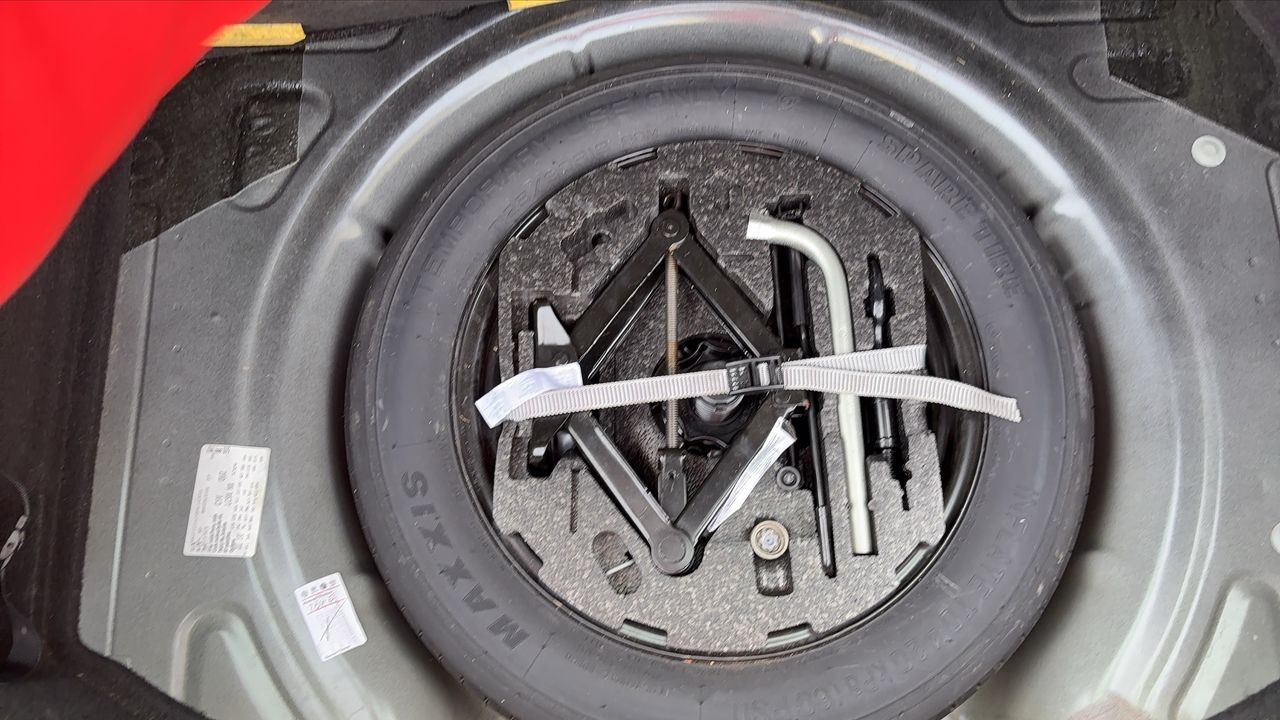 Photo de la roue de secours 1