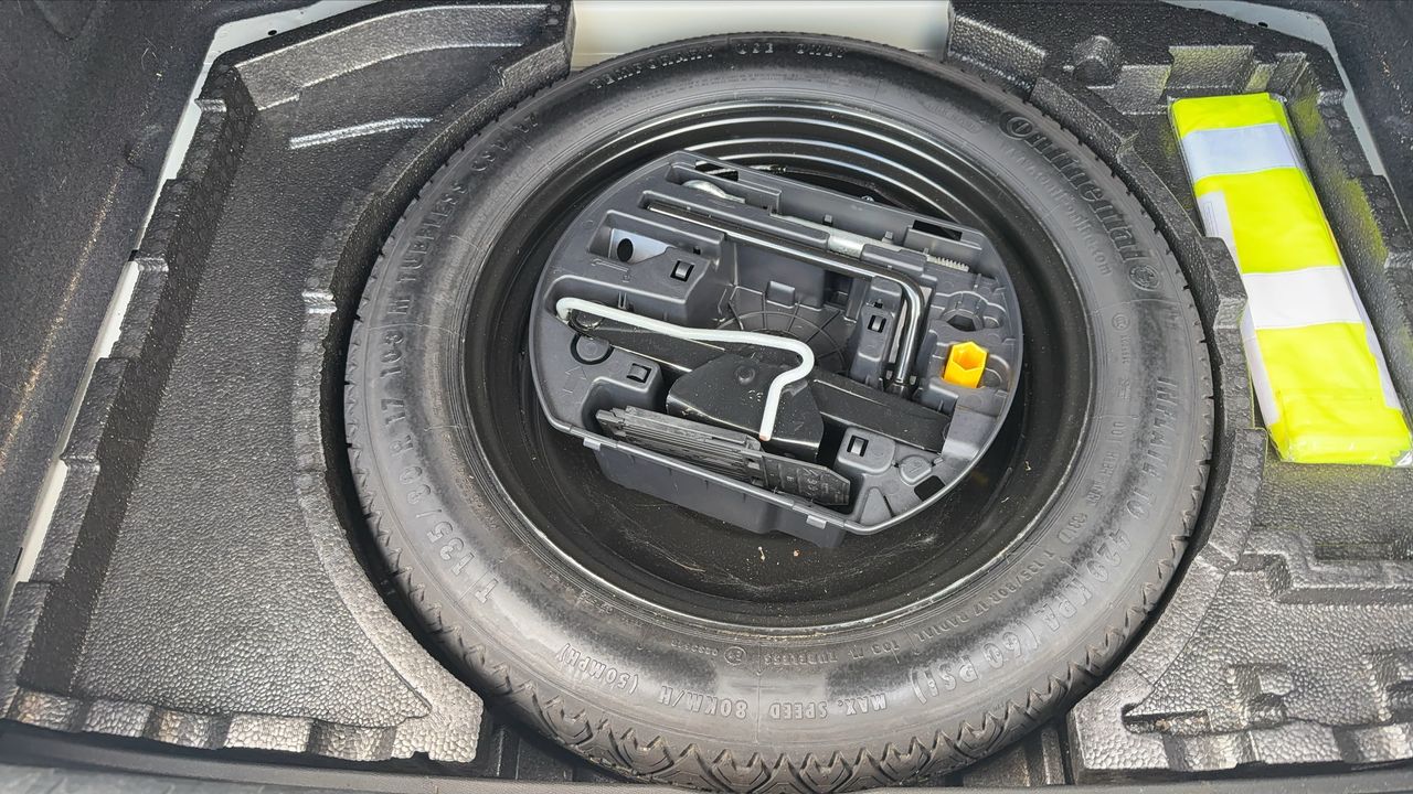 Photo de la roue de secours 1