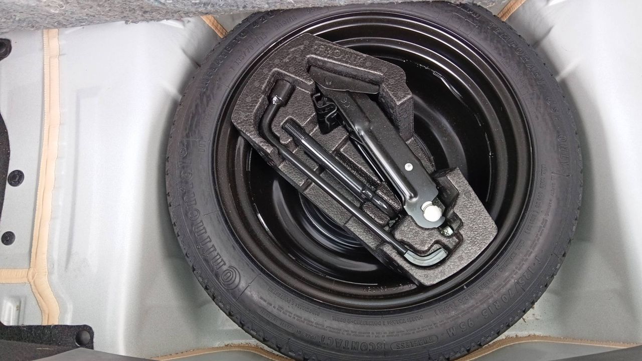 Photo de la roue de secours 1
