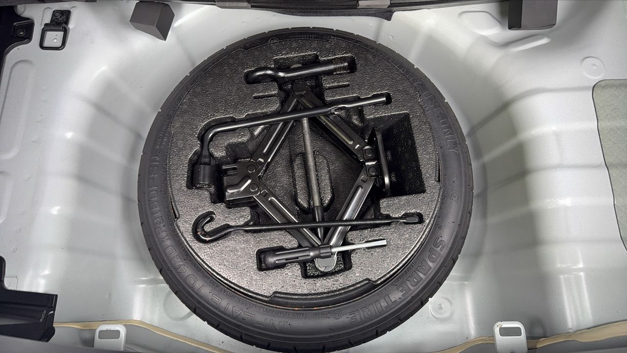 Photo de la roue de secours 1