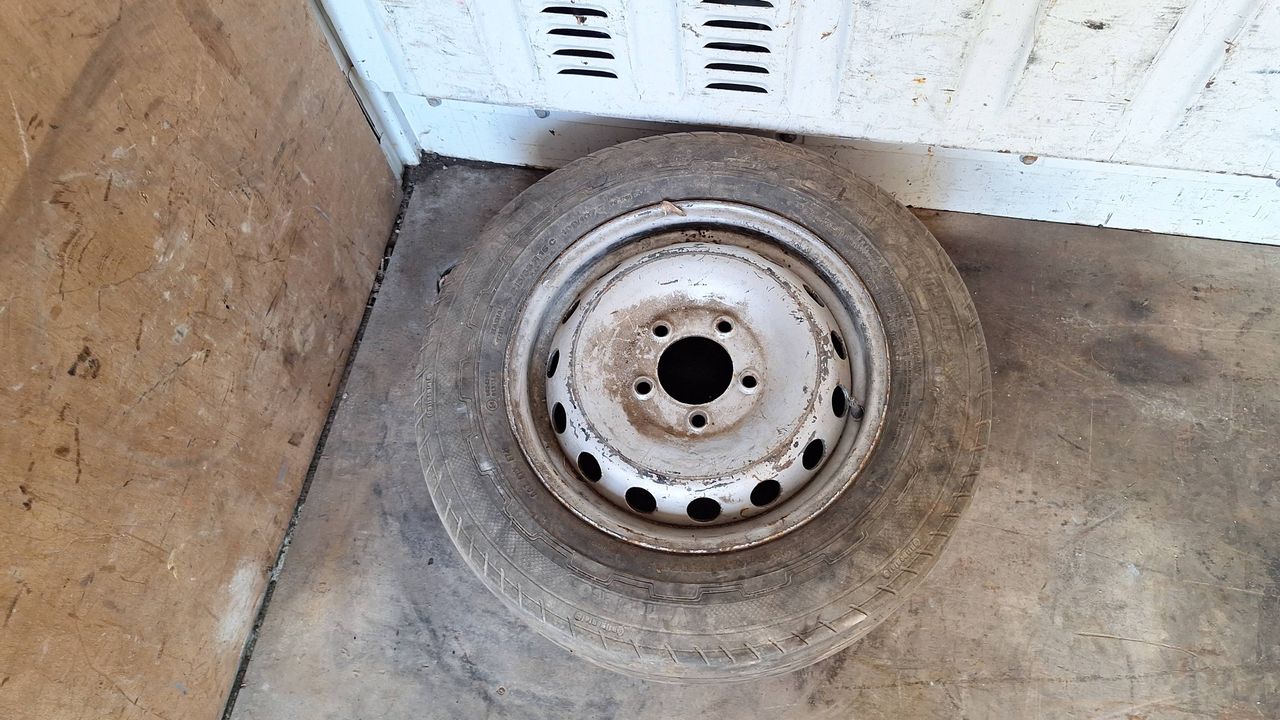 Photo de la roue de secours 1