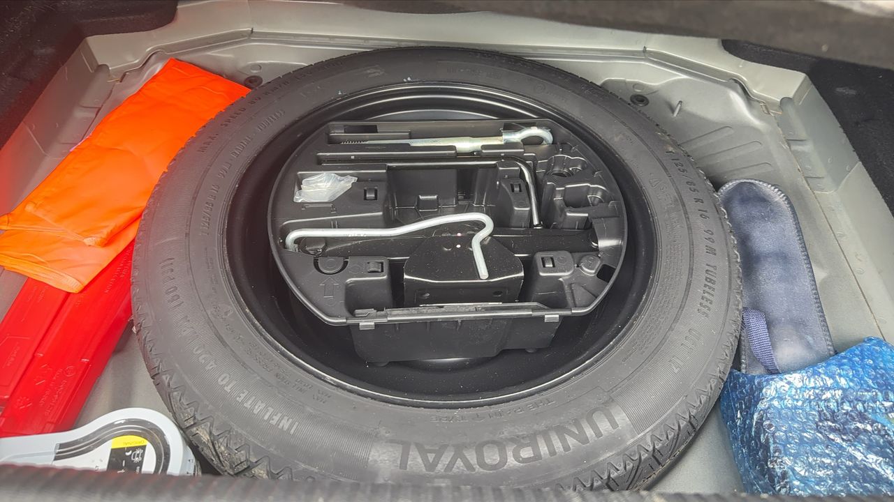 Photo de la roue de secours 1