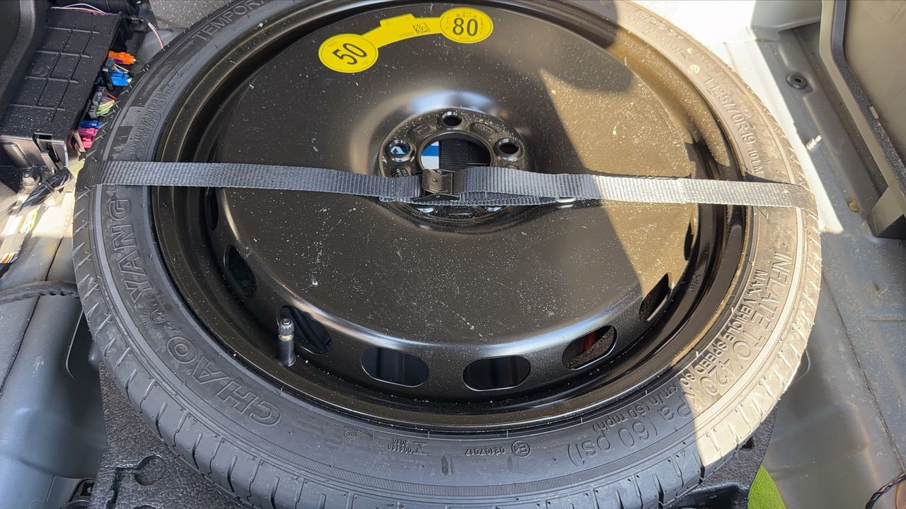 Photo de la roue de secours 1
