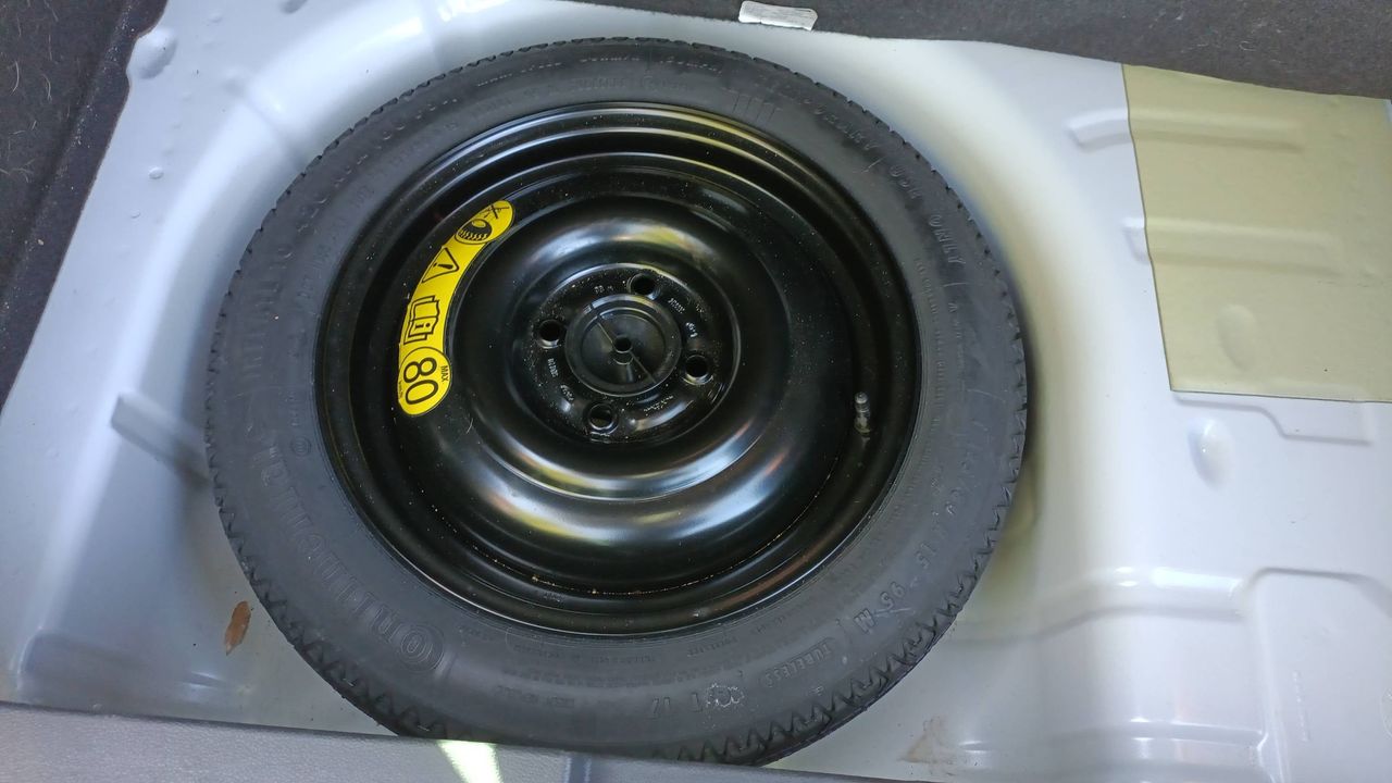 Photo de la roue de secours 1
