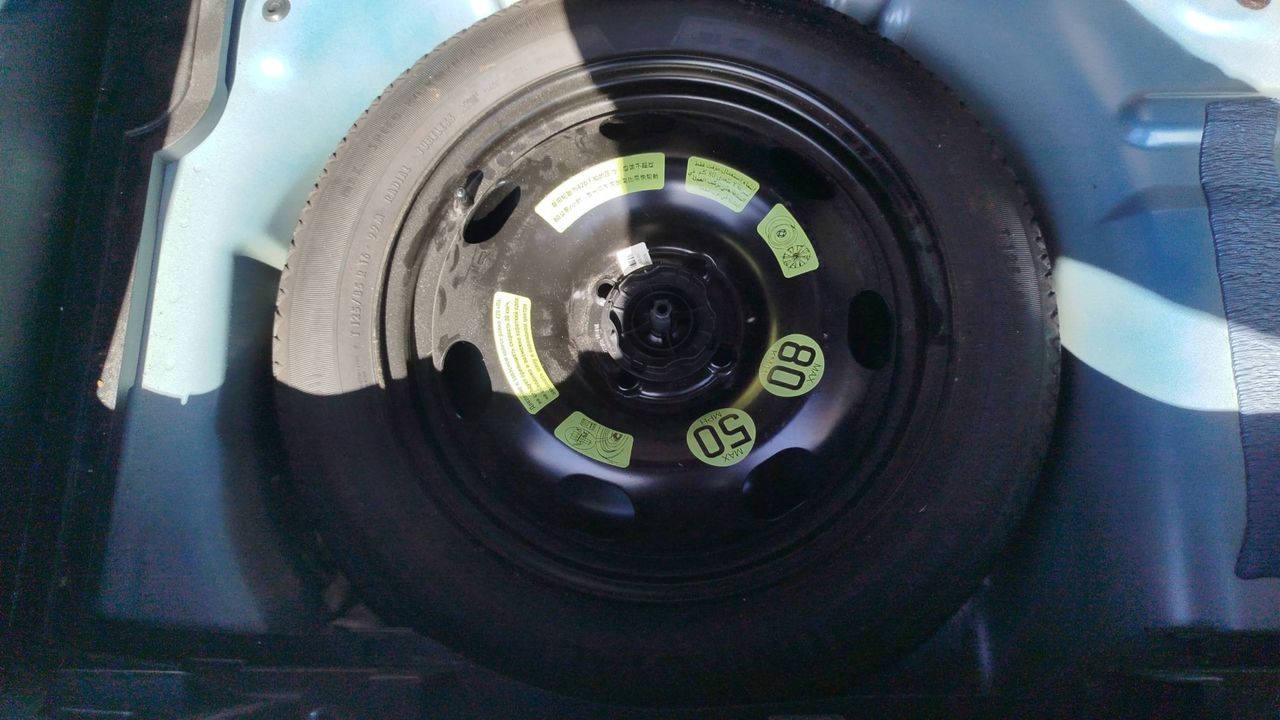Photo de la roue de secours 1