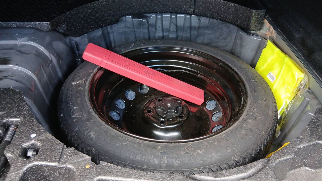 Photo de la roue de secours 1