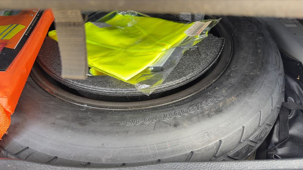 Photo de la roue de secours 1