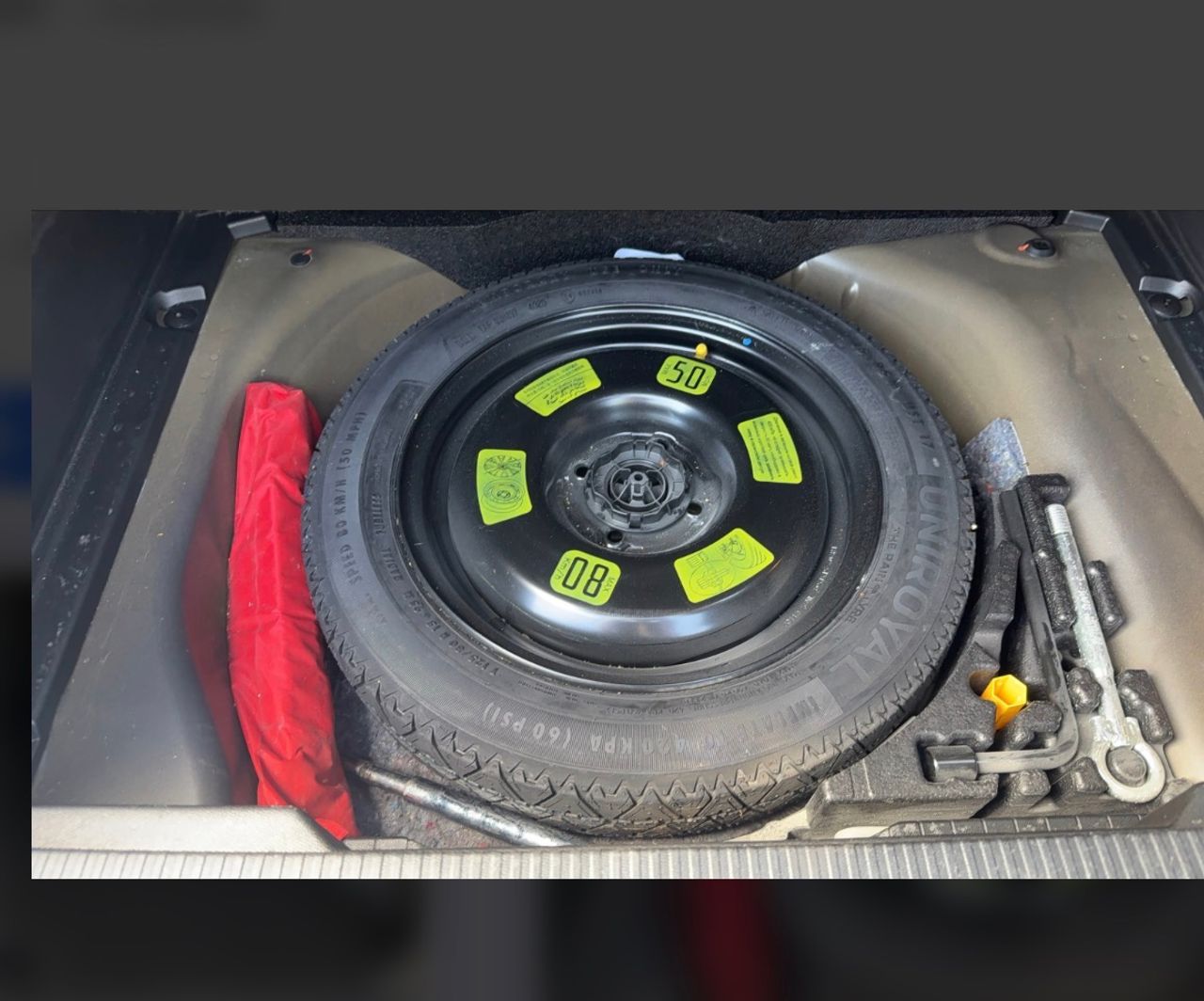 Photo de la roue de secours 1