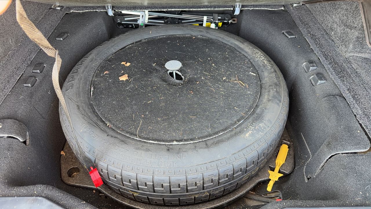 Photo de la roue de secours 1