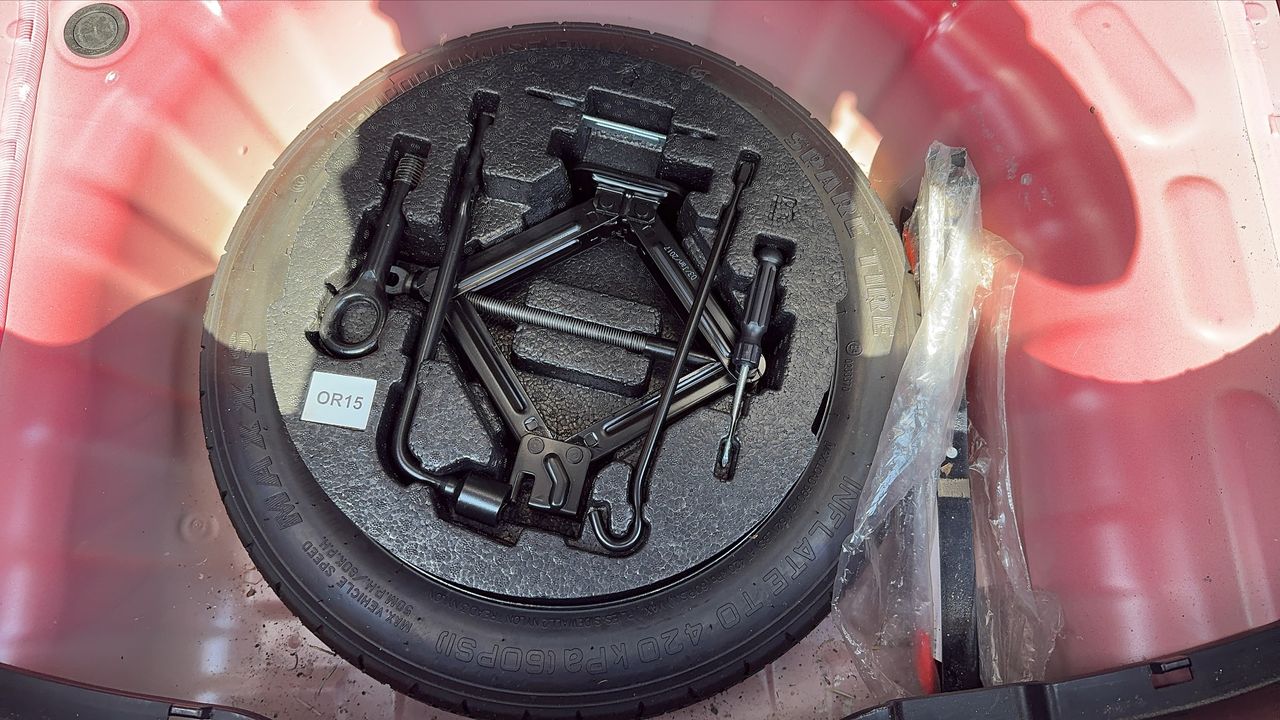 Photo de la roue de secours 1