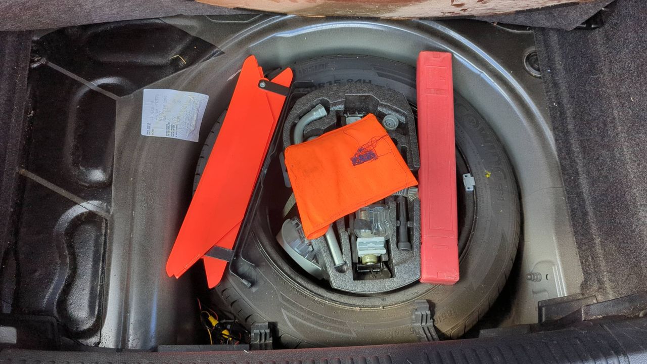 Photo de la roue de secours 1