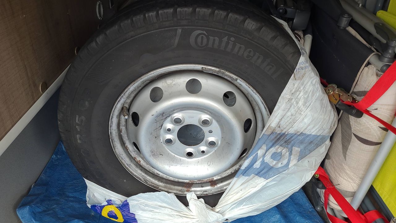 Photo de la roue de secours 1