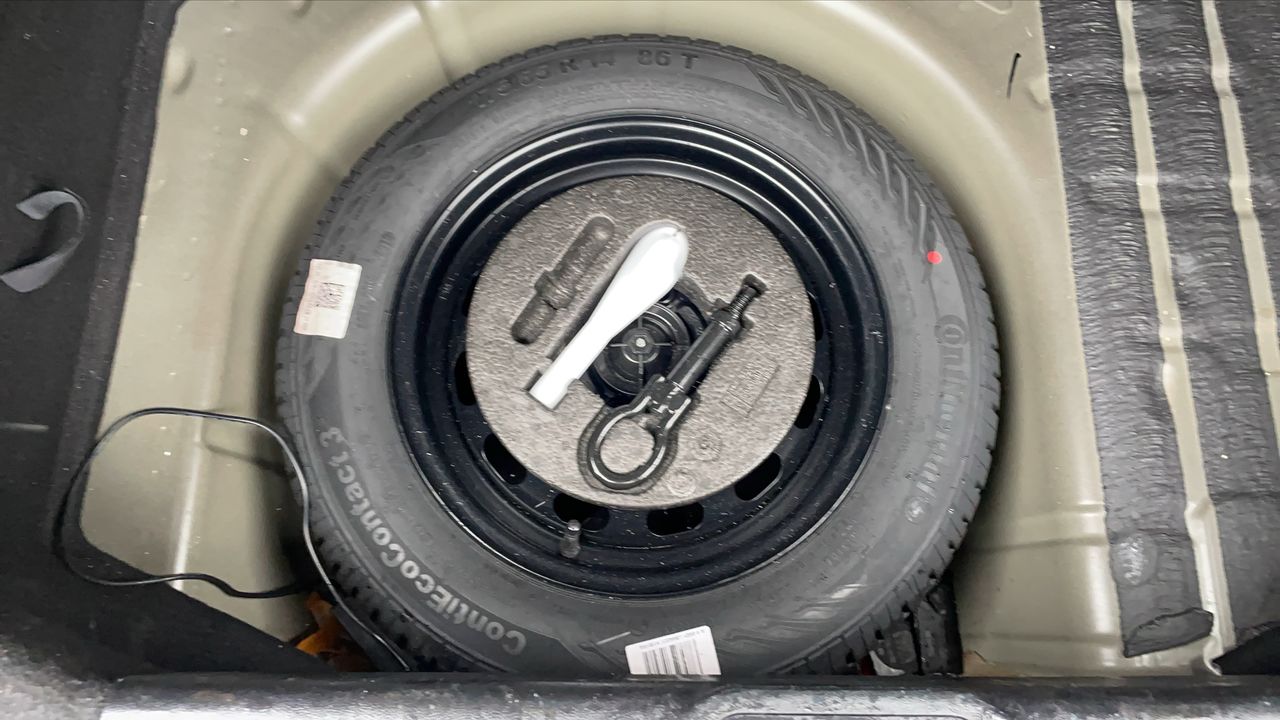 Photo de la roue de secours 1