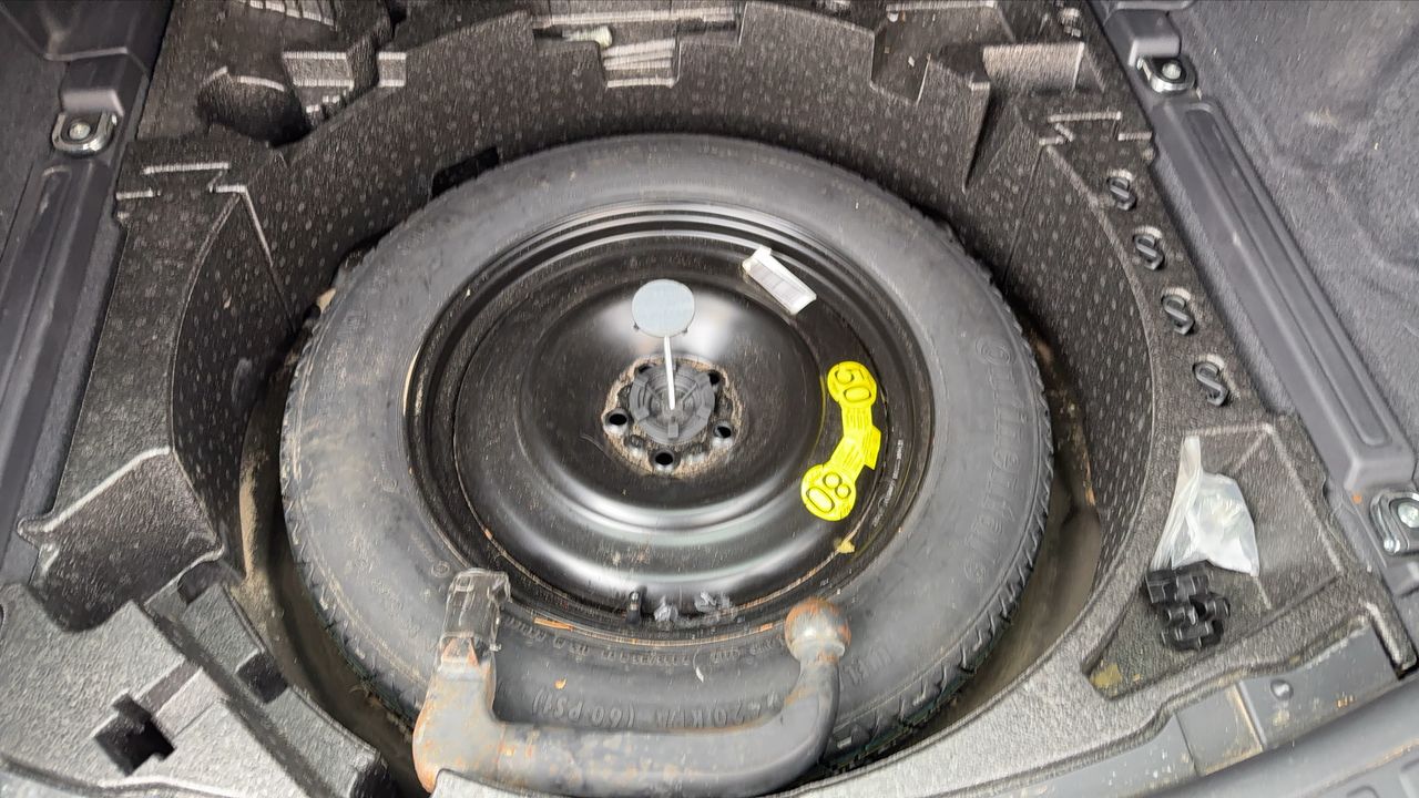 Photo de la roue de secours 1
