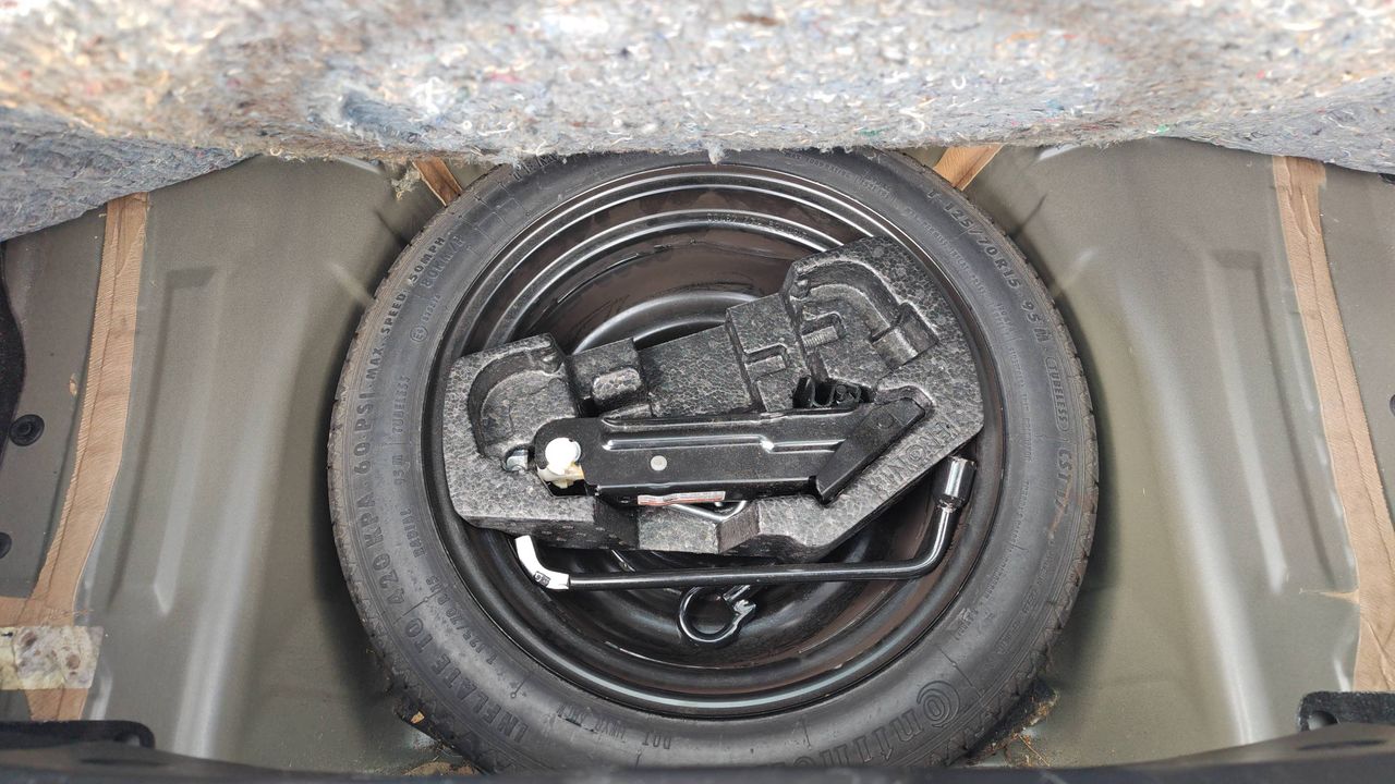 Photo de la roue de secours 1