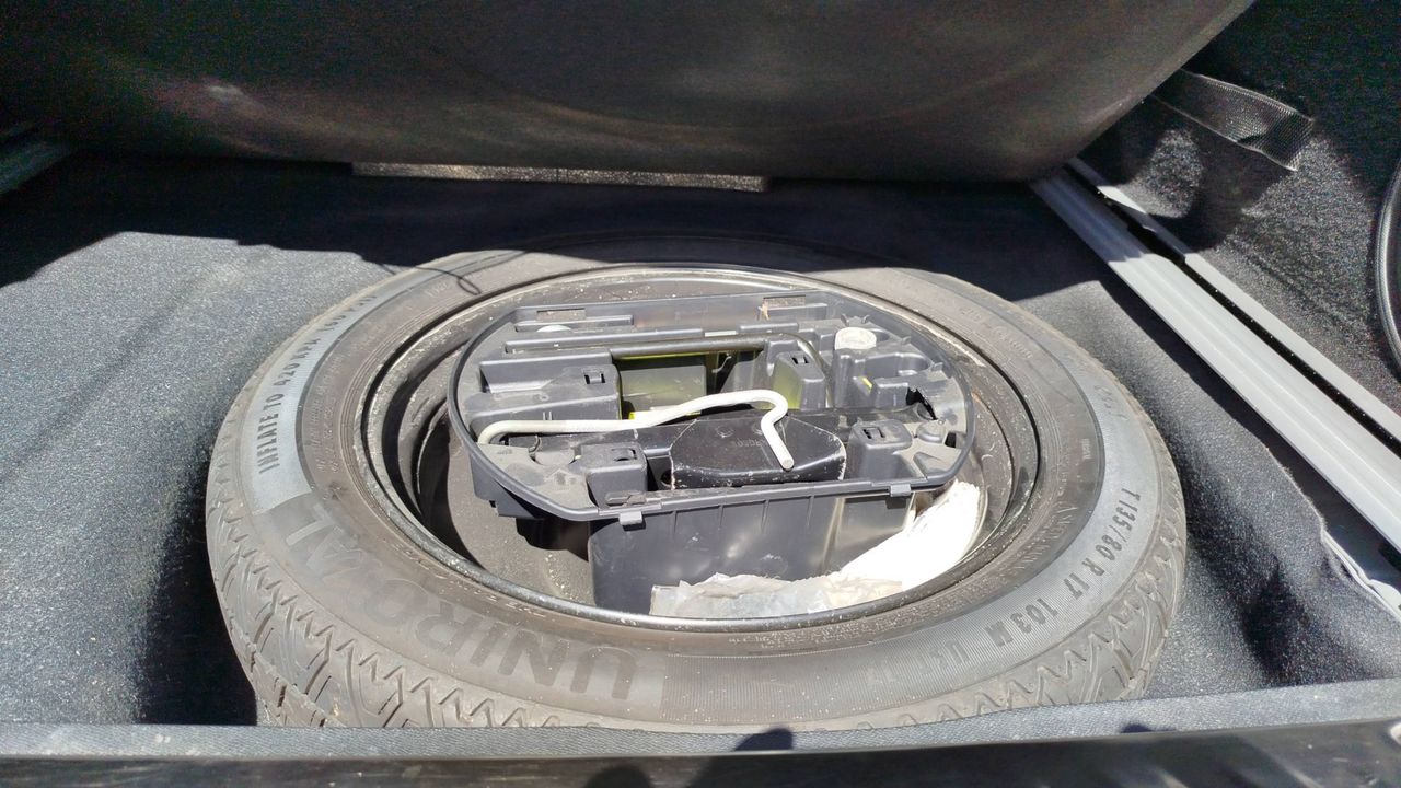 Photo de la roue de secours 1