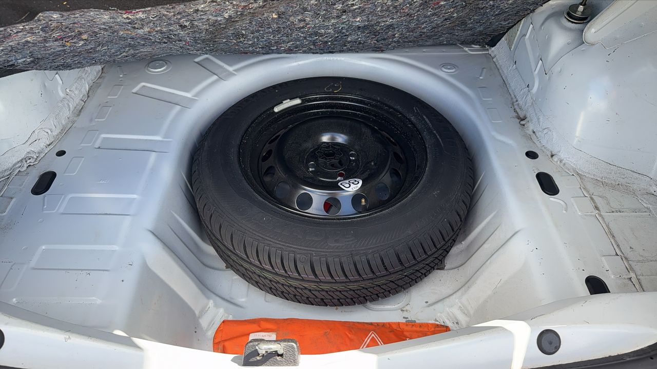 Photo de la roue de secours 1