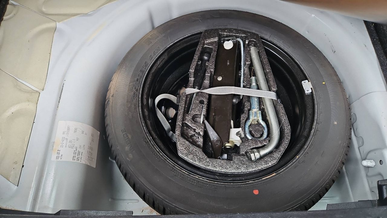 Photo de la roue de secours 1
