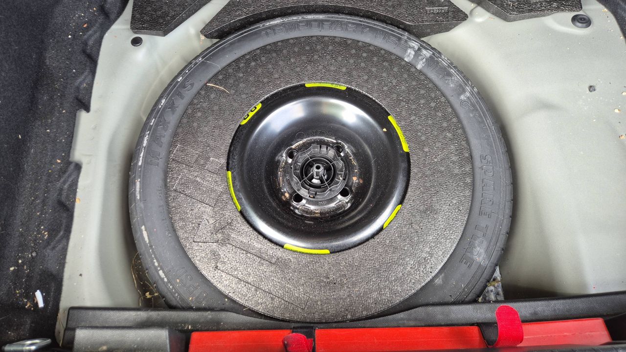 Photo de la roue de secours 1