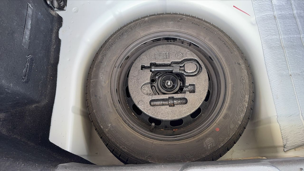 Photo de la roue de secours 1