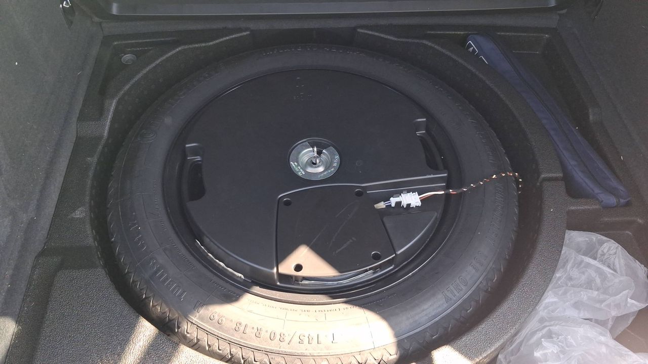 Photo de la roue de secours 1