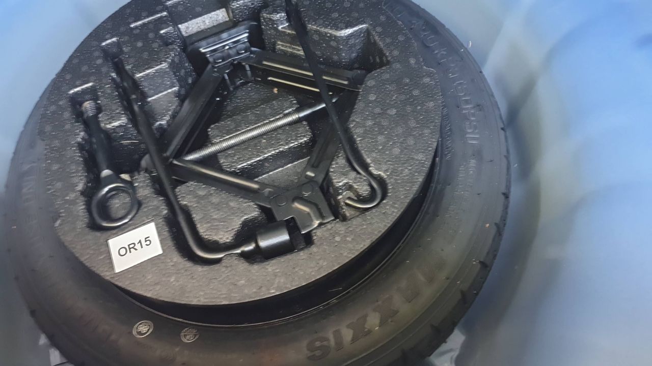 Photo de la roue de secours 1