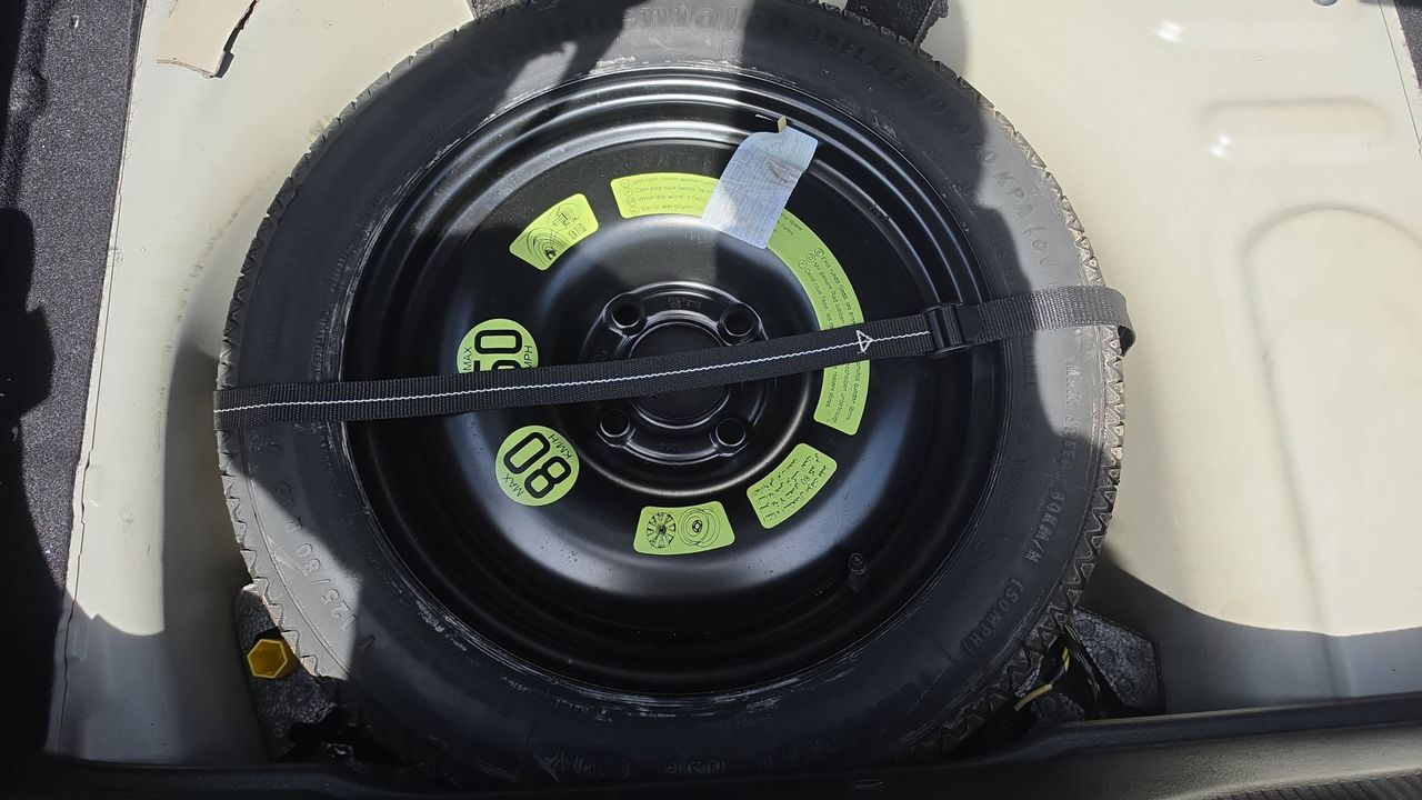 Photo de la roue de secours 1