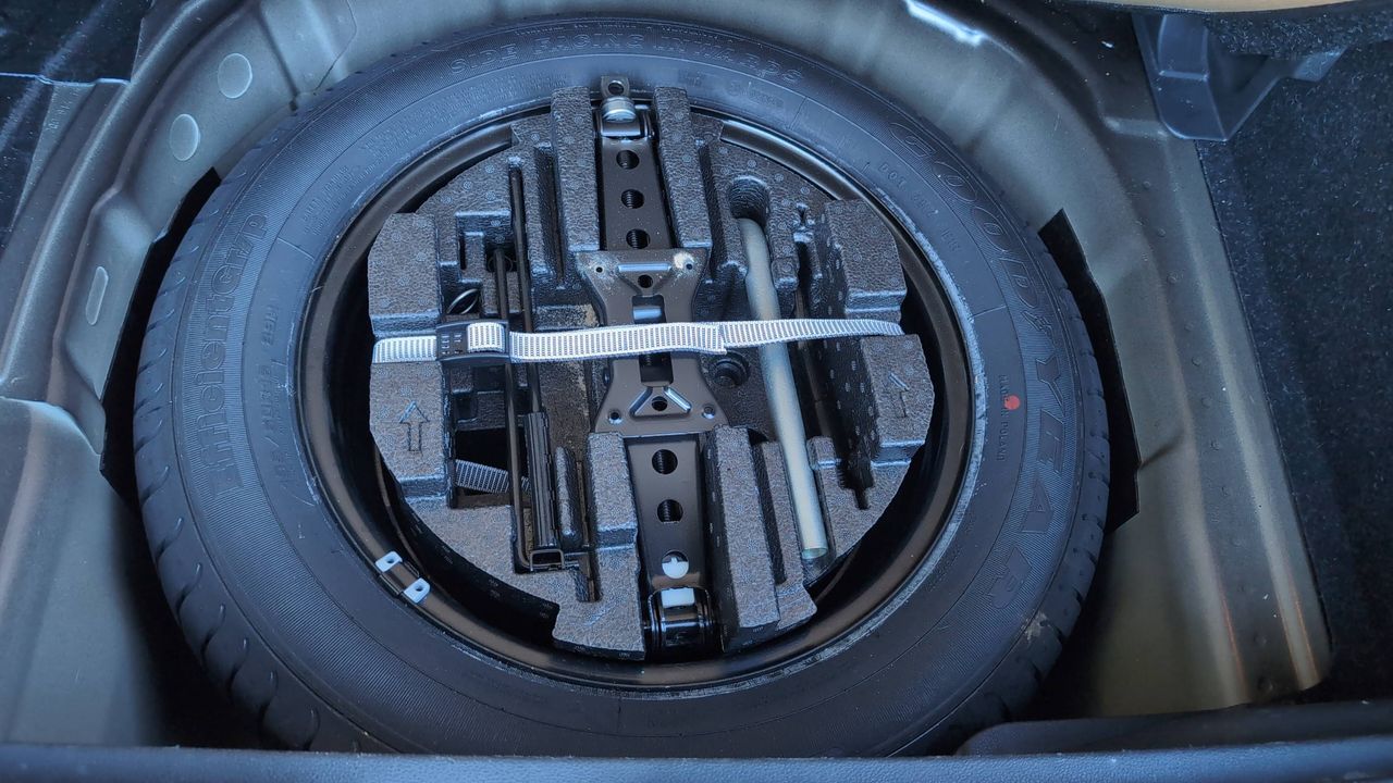 Photo de la roue de secours 1