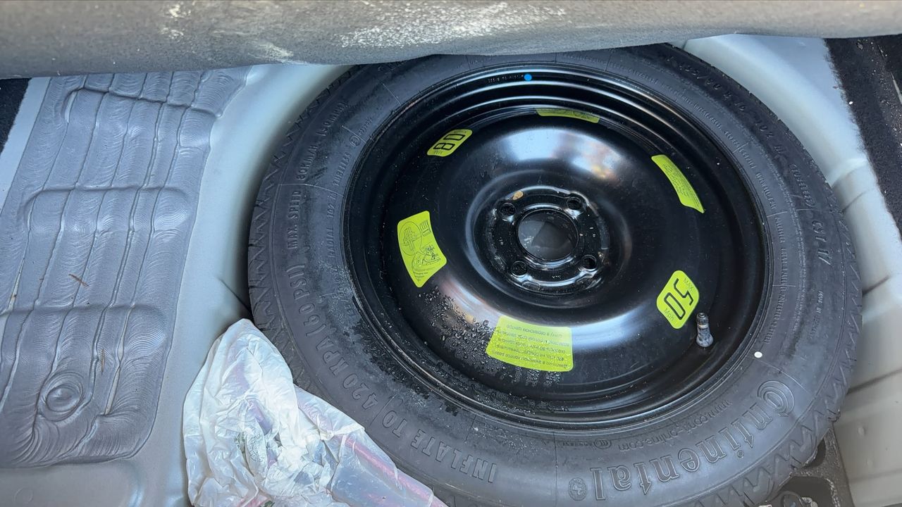 Photo de la roue de secours 1
