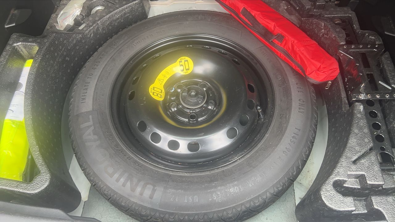 Photo de la roue de secours 1